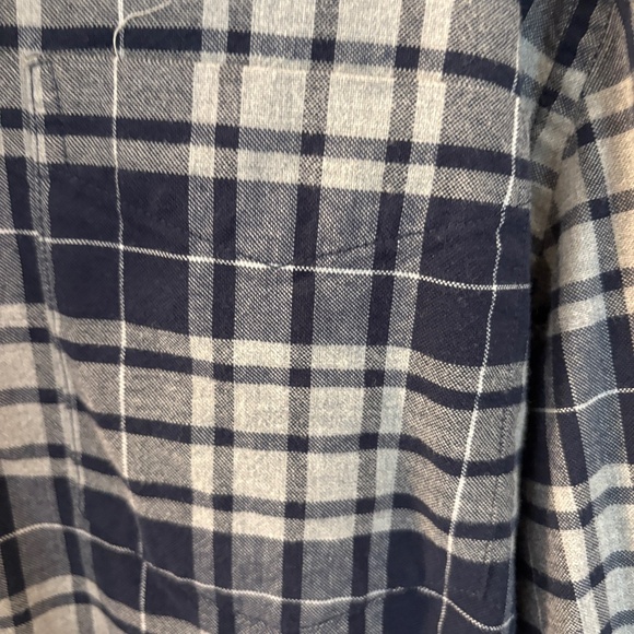 🤯 Goodthreads Plaid Button‑Down – Navy + Gray + White (Size Large) - Picture 2 of 8
